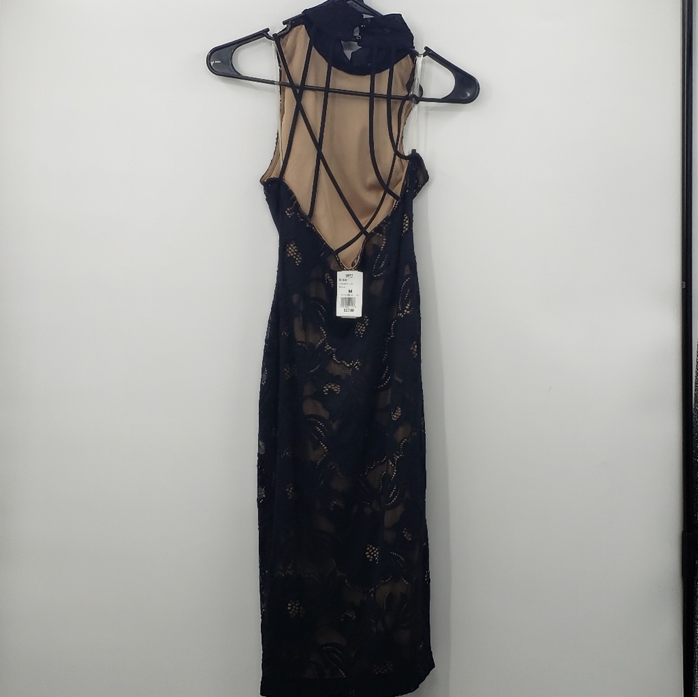 NWT   STRAPPY OPEN BACK LACE DRESS